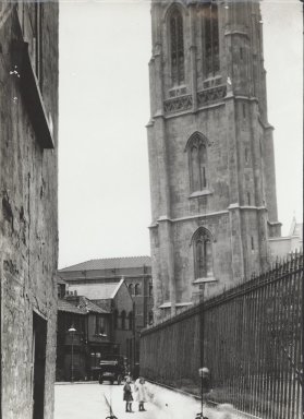 <em>"Location unknown, n.d."</em>. Bw photographic print. Brooklyn Museum, Goodyear. (Photo: Brooklyn Museum, S03i1293v01.jpg