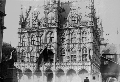 <em>"Paris Exposition: Belgian Pavilion, Paris, France, 1900"</em>, 1900. Glass negative 5x7in, 5 x 7 in. Brooklyn Museum, Goodyear. (Photo: Brooklyn Museum, S03i1321n01a.jpg