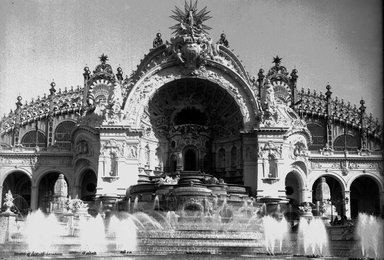 <em>"Paris Exposition: Champ de Mars, Chateau of Water and Palace of Electricity, Paris, France, 1900"</em>, 1900. Glass negative 5x7in, 5 x 7 in. Brooklyn Museum, Goodyear. (Photo: Brooklyn Museum, S03i1334n01a.jpg