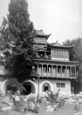 <em>"Paris Exposition: Chinese Pavilion, Paris, France, 1900"</em>, 1900. Glass negative 5x7in, 5 x 7 in. Brooklyn Museum, Goodyear. (Photo: Brooklyn Museum, S03i1336n01a.jpg