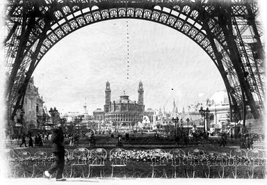 <em>"Paris Exposition: Eiffel Tower, Paris, France, 1900"</em>, 1900. Glass negative 5x7in, 5 x 7 in. Brooklyn Museum, Goodyear. (Photo: Brooklyn Museum, S03i1347n01a.jpg