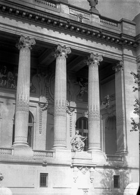 <em>"Paris Exposition: Grand Palais, Paris, France, 1900"</em>, 1900. Glass negative 5x7in, 5 x 7 in. Brooklyn Museum, Goodyear. (Photo: Brooklyn Museum, S03i1360n01a.jpg