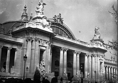 <em>"Paris Exposition: Grand Palais, Paris, France, 1900"</em>, 1900. Glass negative 5x7in, 5 x 7 in. Brooklyn Museum, Goodyear. (Photo: Brooklyn Museum, S03i1361n01a.jpg