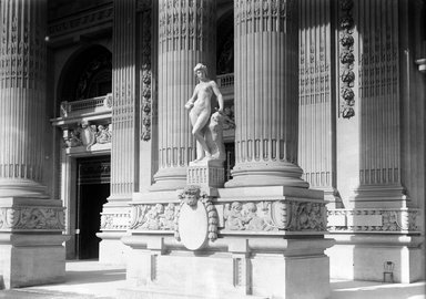 <em>"Paris Exposition: Grand Palais, Paris, France, 1900"</em>, 1900. Glass negative 5x7in, 5 x 7 in. Brooklyn Museum, Goodyear. (Photo: Brooklyn Museum, S03i1371n01a.jpg