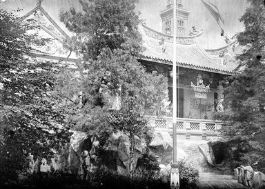 <em>"Paris Exposition: Indo-Chinese Pavilion, Paris, France, 1900"</em>, 1900. Glass negative 5x7in, 5 x 7 in. Brooklyn Museum, Goodyear. (Photo: Brooklyn Museum, S03i1382n01a.jpg