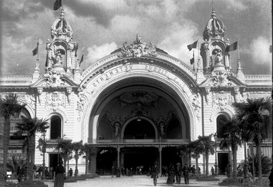 <em>"Paris Exposition: Palace of Costume, Paris, France, 1900"</em>, 1900. Glass negative 5x7in, 5 x 7 in. Brooklyn Museum, Goodyear. (Photo: Brooklyn Museum, S03i1392n01a.jpg