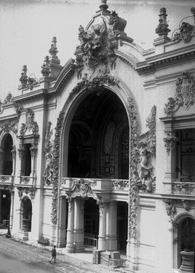 <em>"Paris Exposition: Palace of Decorative Arts, Paris, France, 1900"</em>, 1900. Glass negative 5x7in, 5 x 7 in. Brooklyn Museum, Goodyear. (Photo: Brooklyn Museum, S03i1406n01a.jpg