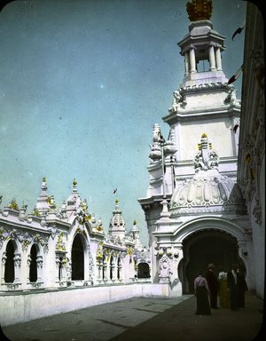 <em>"Paris Exposition: Palace of Decorative Arts, Paris, France, 1900"</em>, 1900. Lantern slide 3.25x4in, 3.25 x 4 in. Brooklyn Museum, Goodyear. (Photo: Brooklyn Museum, S03i1427l01.jpg