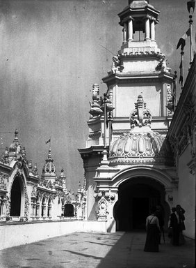 <em>"Paris Exposition: Palace of Decorative Arts, Paris, France, 1900"</em>, 1900. Glass negative 5x7in, 5 x 7 in. Brooklyn Museum, Goodyear. (Photo: Brooklyn Museum, S03i1427n01a.jpg