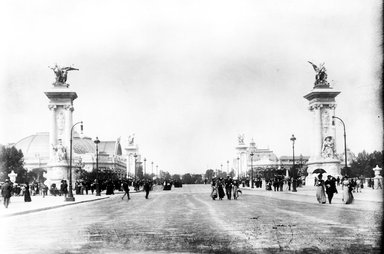 <em>"Paris Exposition: Pont Alexandre III, Paris, France, 1900"</em>, 1900. Glass negative 5x7in, 5 x 7 in. Brooklyn Museum, Goodyear. (Photo: Brooklyn Museum, S03i1450n01a.jpg