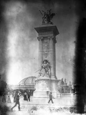 <em>"Paris Exposition: Pont Alexandre III, Paris, France, 1900"</em>, 1900. Glass negative 5x7in, 5 x 7 in. Brooklyn Museum, Goodyear. (Photo: Brooklyn Museum, S03i1452n01a.jpg