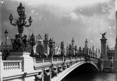 <em>"Paris Exposition: Pont Alexandre III, Paris, France, 1900"</em>, 1900. Glass negative 5x7in, 5 x 7 in. Brooklyn Museum, Goodyear. (Photo: Brooklyn Museum, S03i1456n01a.jpg