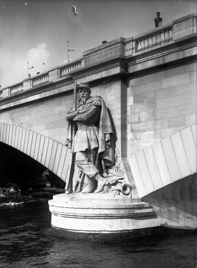 <em>"Paris Exposition: sculpture, Paris, France, 1900"</em>, 1900. Glass negative 5x7in, 5 x 7 in. Brooklyn Museum, Goodyear. (Photo: Brooklyn Museum, S03i1463n01a.jpg