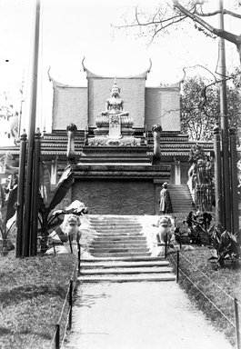 <em>"Paris Exposition: Siamese Pavilion, Paris, France, 1900"</em>, 1900. Glass negative 5x7in, 5 x 7 in. Brooklyn Museum, Goodyear. (Photo: Brooklyn Museum, S03i1466n01a.jpg