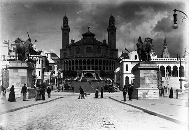 <em>"Paris Exposition: Trocadero Palace, Paris, France, 1900"</em>, 1900. Glass negative 5x7in, 5 x 7 in. Brooklyn Museum, Goodyear. (Photo: Brooklyn Museum, S03i1477n01a.jpg