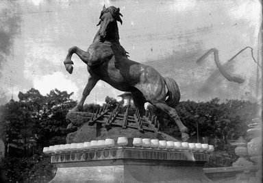 <em>"Paris Exposition: Trocadero Park, Paris, France, 1900"</em>, 1900. Glass negative 5x7in, 5 x 7 in. Brooklyn Museum, Goodyear. (Photo: Brooklyn Museum, S03i1480n01a.jpg