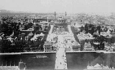 <em>"Paris Exposition: Trocadero and Pont d'Jena, aerial view, Paris, France, 1900"</em>, 1900. Glass negative 3.25x4.25in, 3.25 x 4.25 in. Brooklyn Museum, Goodyear. (Photo: Brooklyn Museum, S03i1498n01a.jpg