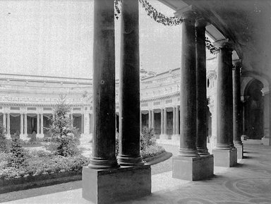 <em>"Paris Exposition: Petit Palais, Paris, France, 1900"</em>, 1900. Glass negative 3.25x4.25in, 3.25 x 4.25 in. Brooklyn Museum, Goodyear. (Photo: Brooklyn Museum, S03i1545n01a.jpg
