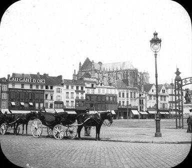 <em>"Cathedral, Beauvais, France, 1903"</em>, 1903. Lantern slide 3.25x4in, 3.25 x 4 in. Brooklyn Museum, Goodyear. (Photo: Brooklyn Museum, S03i1632l01.jpg