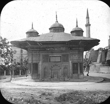 <em>"St. Sophia, Istanbul, Turkey, 1903"</em>, 1903. Lantern slide 3.25x4in, 3.25 x 4 in. Brooklyn Museum, Goodyear. (Photo: Brooklyn Museum, S03i1747l01.jpg