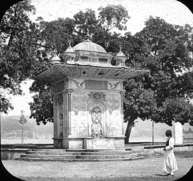 <em>"Sweet Waters of Asia, Istanbul, Turkey, 1903"</em>, 1903. Lantern slide 3.25x4in, 3.25 x 4 in. Brooklyn Museum, Goodyear. (Photo: Brooklyn Museum, S03i1762l01.jpg