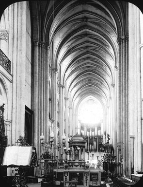 <em>"Cathedral, Noyon, France, 1903[?]"</em>, 1903[?]. Lantern slide 3.25x4in, 3.25 x 4 in. Brooklyn Museum, Goodyear. (Photo: Brooklyn Museum, S03i1789l01.jpg