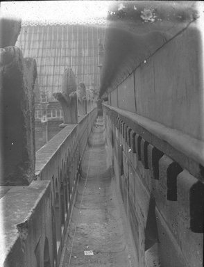 <em>"Notre Dame, Paris, France, 1905"</em>, 1905. Lantern slide 3.25x4in, 3.25 x 4 in. Brooklyn Museum, Goodyear. (Photo: Brooklyn Museum, S03i1794l01.jpg
