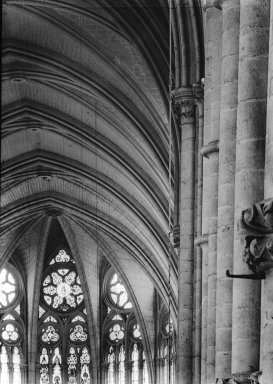 <em>"Cathedral, Amiens, France, 1907"</em>, 1907. Lantern slide 3.25x4in, 3.25 x 4 in. Brooklyn Museum, Goodyear. (Photo: Brooklyn Museum, S03i1800l01.jpg