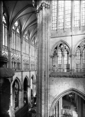 <em>"Cathedral, Amiens, France, 1907"</em>, 1907. Lantern slide 3.25x4in, 3.25 x 4 in. Brooklyn Museum, Goodyear. (Photo: Brooklyn Museum, S03i1802l01.jpg