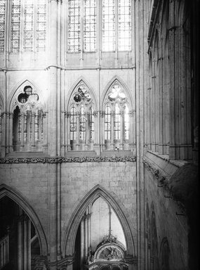 <em>"Cathedral, Amiens, France, 1907"</em>, 1907. Lantern slide 3.25x4in, 3.25 x 4 in. Brooklyn Museum, Goodyear. (Photo: Brooklyn Museum, S03i1824l01.jpg