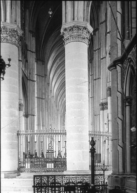 <em>"Notre Dame Cathedral, Rheims, France, 1907"</em>, 1907. Lantern slide 3.25x4in, 3.25 x 4 in. Brooklyn Museum, Goodyear. (Photo: Brooklyn Museum, S03i1832l01.jpg