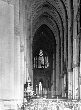 <em>"Notre Dame Cathedral, Rheims, France, 1907"</em>, 1907. Lantern slide 3.25x4in, 3.25 x 4 in. Brooklyn Museum, Goodyear. (Photo: Brooklyn Museum, S03i1834l01.jpg