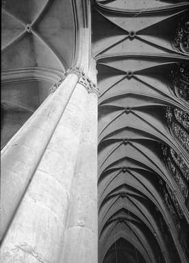 <em>"Notre Dame Cathedral, Rheims, France, 1907"</em>, 1907. Lantern slide 3.25x4in, 3.25 x 4 in. Brooklyn Museum, Goodyear. (Photo: Brooklyn Museum, S03i1835l01.jpg