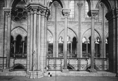 <em>"Notre Dame, Paris, France, 1910"</em>, 1910. Lantern slide 3.25x4in, 3.25 x 4 in. Brooklyn Museum, Goodyear. (Photo: Brooklyn Museum, S03i1845l01.jpg