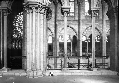 <em>"Notre Dame, Paris, France, 1910"</em>, 1910. Lantern slide 3.25x4in, 3.25 x 4 in. Brooklyn Museum, Goodyear. (Photo: Brooklyn Museum, S03i1846l01.jpg