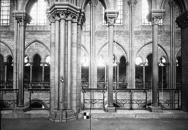 <em>"Notre Dame, Paris, France, 1910"</em>, 1910. Lantern slide 3.25x4in, 3.25 x 4 in. Brooklyn Museum, Goodyear. (Photo: Brooklyn Museum, S03i1849l01.jpg