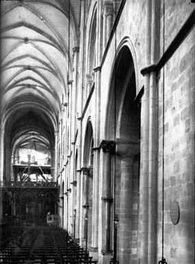 <em>"Cathedral, Chichester, England, 1914"</em>, 1914. Lantern slide 3.25x4in, 3.25 x 4 in. Brooklyn Museum, Goodyear. (Photo: Brooklyn Museum, S03i1851l02.jpg