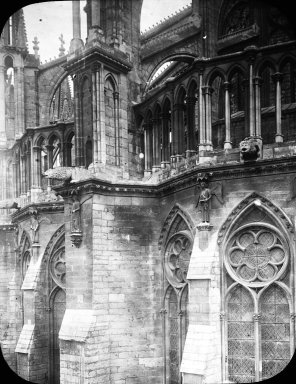 <em>"Cathedral exterior, Unknown city, France, n.d."</em>. Lantern slide 3.25x4in, 3.25 x 4 in. Brooklyn Museum, Goodyear. (Photo: Brooklyn Museum, S03i1860l01.jpg