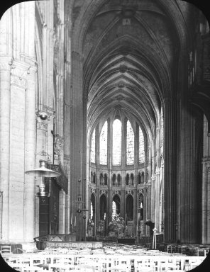 <em>"Cathedral interior, n.d."</em>. Lantern slide 3.25x4in, 3.25 x 4 in. Brooklyn Museum, Goodyear. (Photo: Brooklyn Museum, S03i1871l01.jpg