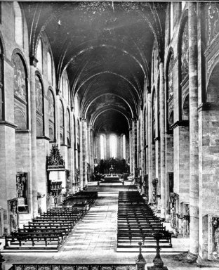 <em>"Cathedral interior, n.d."</em>. Lantern slide 3.25x4in, 3.25 x 4 in. Brooklyn Museum, Goodyear. (Photo: Kay C. Lenskold, Floral Park, S03i1880l01.jpg