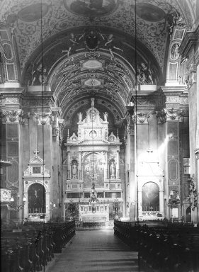 <em>"Church interior, n.d."</em>. Lantern slide 3.25x4in, 3.25 x 4 in. Brooklyn Museum, Goodyear. (Photo: Brooklyn Museum, S03i1898l01.jpg