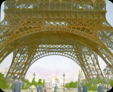 <em>"Paris Exposition: Eiffel Tower, Palace of Electricity and Chateau of Water, Paris, France, 1900"</em>, 1900. Lantern slide 3.25x4in, 3.25 x 4 in. Brooklyn Museum, Goodyear. (Photo: Brooklyn Museum, S03i1973l01.jpg