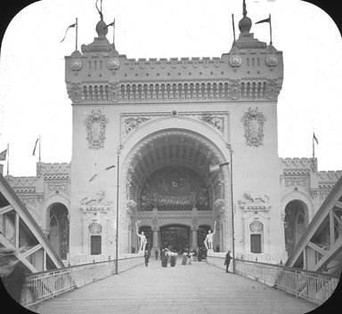 <em>"Paris Exposition: Army and Navy entrance, Paris, France, 1900"</em>, 1900. Lantern slide 3.25x4in, 3.25 x 4 in. Brooklyn Museum, Goodyear. (Photo: Brooklyn Museum, S03i1980l01.jpg