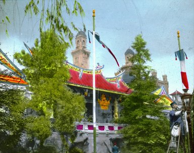 <em>"Paris Exposition: Indo-Chinese Pavilion, Paris, France, 1900"</em>, 1900. Lantern slide 3.25x4in, 3.25 x 4 in. Brooklyn Museum, Goodyear. (Photo: Brooklyn Museum, S03i1998l01.jpg