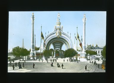 <em>"Paris Exposition: main entrance gate, Paris, France, 1900"</em>, 1900. Lantern slide 3.25x4in, 3.25 x 4 in. Brooklyn Museum, Goodyear. (Photo: Brooklyn Museum, S03i2004l01_SL1.jpg