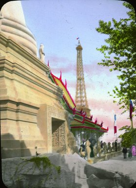 <em>"Paris Exposition: Siamese Pavilion, Paris, France, 1900"</em>, 1900. Lantern slide 3.25x4in, 3.25 x 4 in. Brooklyn Museum, Goodyear. (Photo: Brooklyn Museum, S03i2054l01.jpg