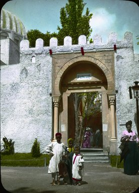 <em>"Paris Exposition: Tunisian Village, Paris, France, 1900"</em>, 1900. Lantern slide 3.25x4in, 3.25 x 4 in. Brooklyn Museum, Goodyear. (Photo: Brooklyn Museum, S03i2074l01.jpg