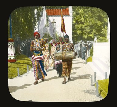 <em>"Paris Exposition: Tunisian Village [?], Paris, France, 1900"</em>, 1900. Lantern slide 3.25x4in, 3.25 x 4 in. Brooklyn Museum, Goodyear. (Photo: Brooklyn Museum, S03i2077l01_SL1.jpg