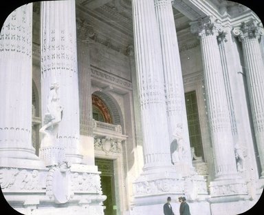 <em>"Paris Exposition: Grand Palais, Paris, France, 1900"</em>, 1900. Lantern slide 3.25x4in, 3.25 x 4 in. Brooklyn Museum, Goodyear. (Photo: Brooklyn Museum, S03i2121l01.jpg