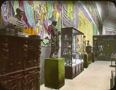 <em>"Paris Exposition: interior view, Paris, France, 1900"</em>, 1900. Lantern slide 3.25x4in, 3.25 x 4 in. Brooklyn Museum, Goodyear. (Photo: Brooklyn Museum, S03i2147l01.jpg